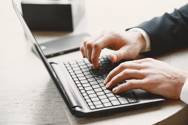 strategy to manage ranking fluctuations